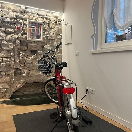 La Piccola Casa Al Lago - Intera Casa Con 3 Camere E 2 Box Salò Eksteriør billede