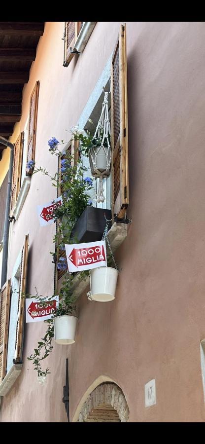 La Piccola Casa Al Lago - Intera Casa Con 3 Camere E 2 Box Salò Eksteriør billede