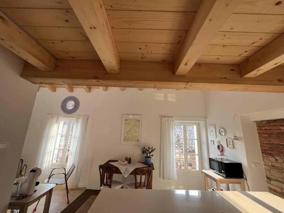 La Piccola Casa Al Lago - Intera Casa Con 3 Camere E 2 Box Salò Eksteriør billede