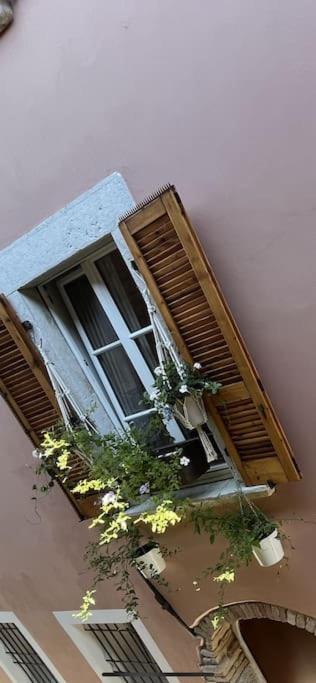 La Piccola Casa Al Lago - Intera Casa Con 3 Camere E 2 Box Salò Eksteriør billede
