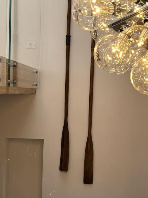La Piccola Casa Al Lago - Intera Casa Con 3 Camere E 2 Box Salò Eksteriør billede